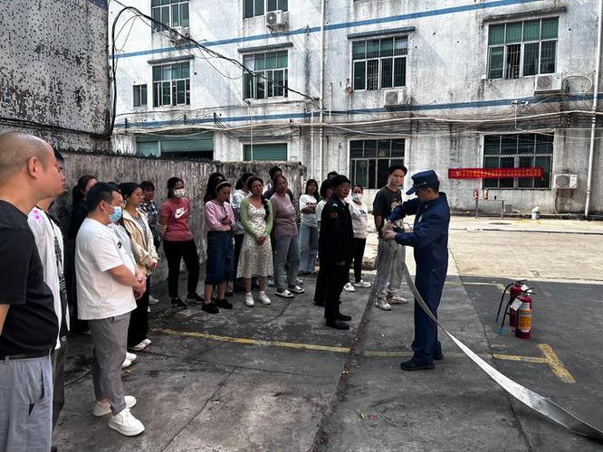 筑牢安全防线 深圳市雄迈电子科技与雄迈数字科技联合开展消防实战演练